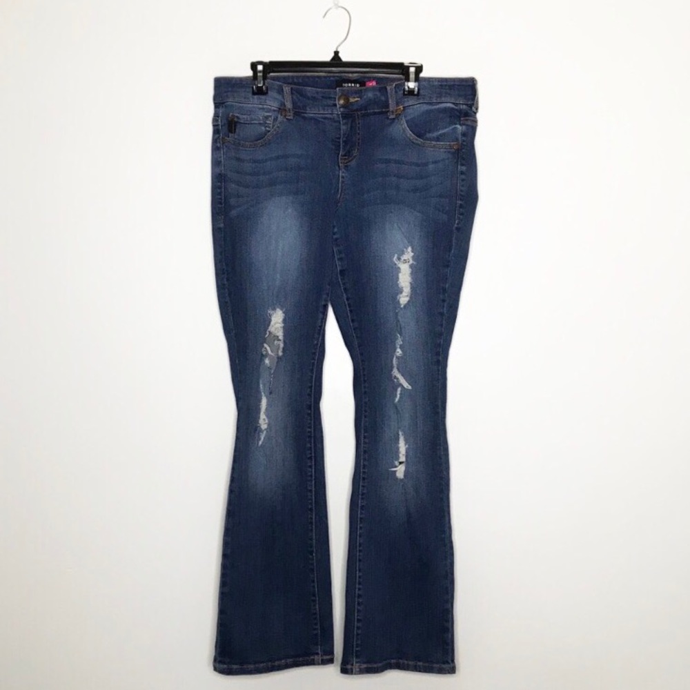 💛 Torrid Comfy Distressed Boot Cut/Flare Jeans 💛